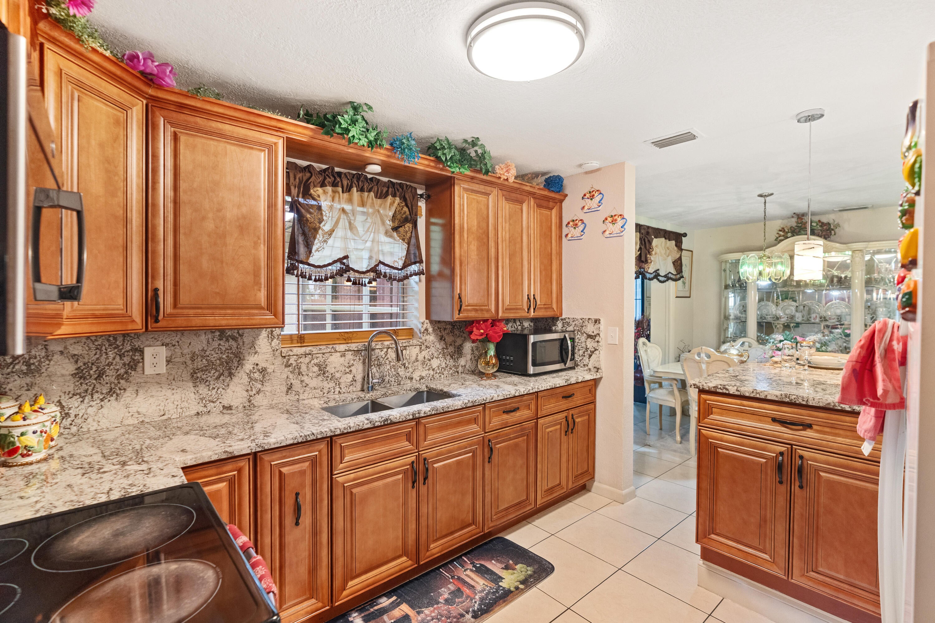 316 NW 44th Avenue