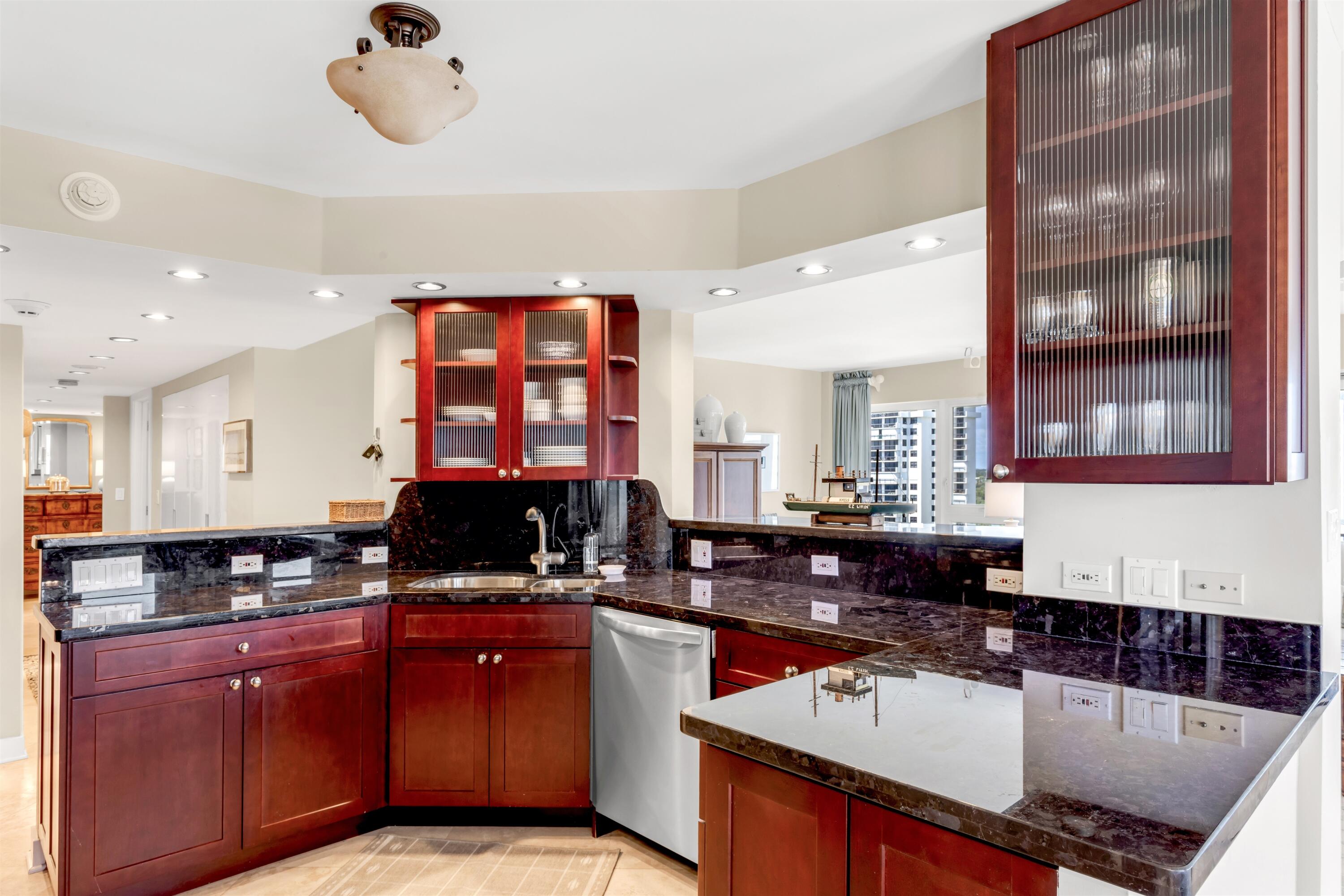 OCEAN REEF TOWERS INC CONDO - Residential