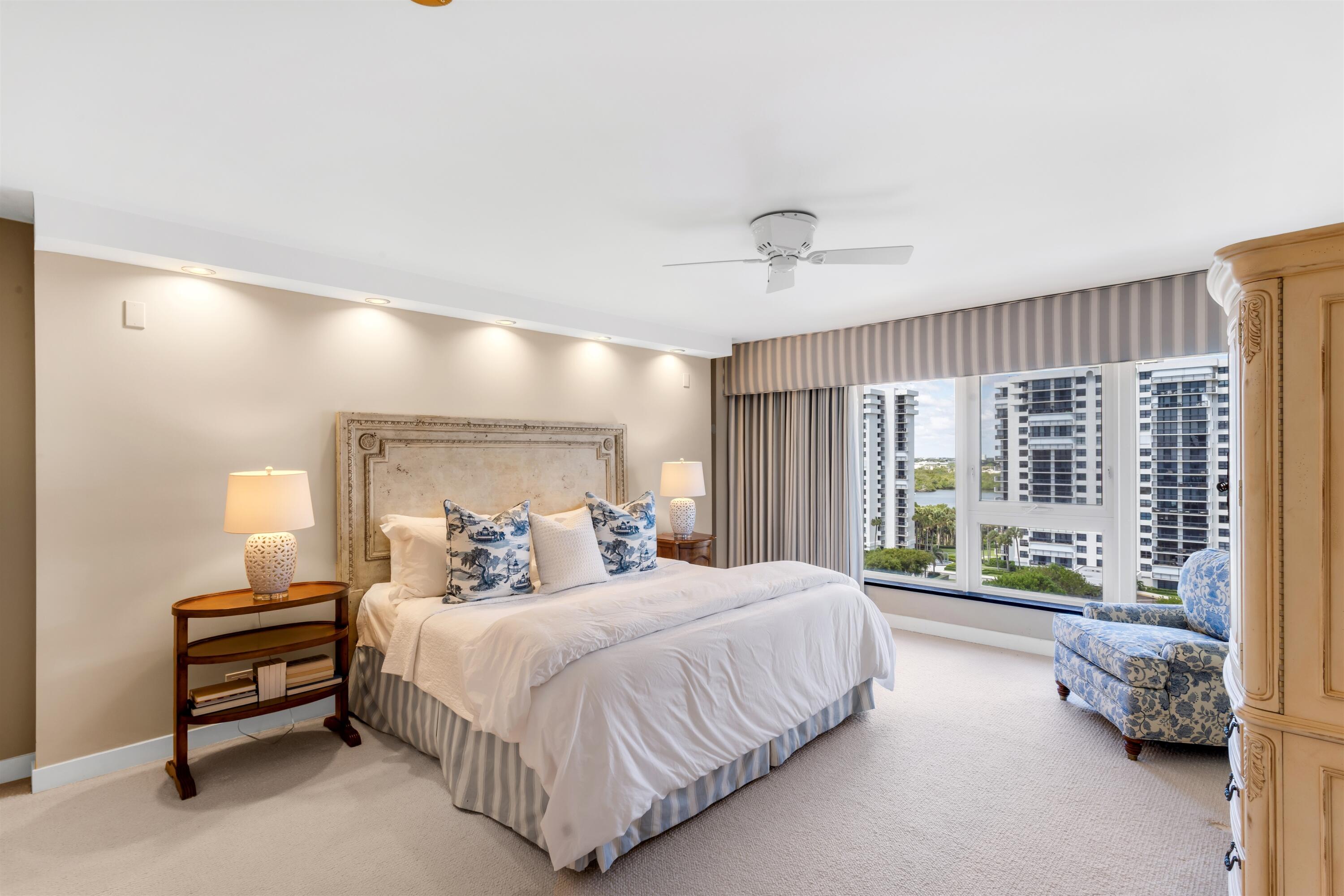 OCEAN REEF TOWERS INC CONDO - Residential