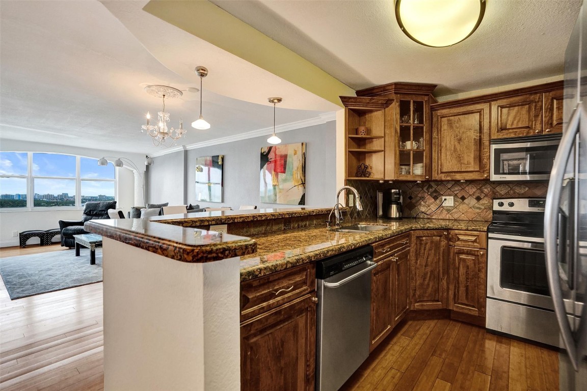 3015 N Ocean Boulevard 15J