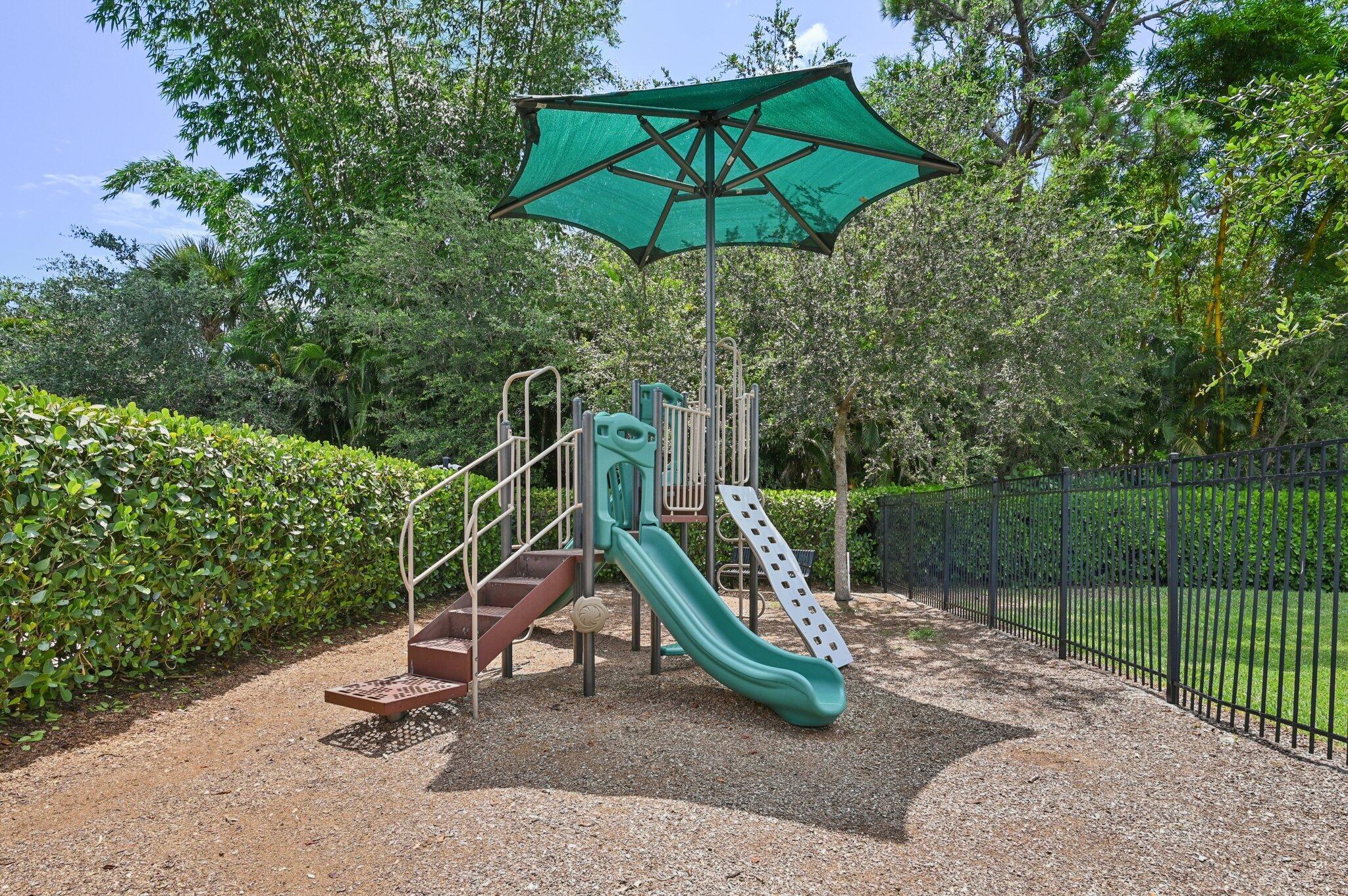 PRESTON SQUARE - Residential