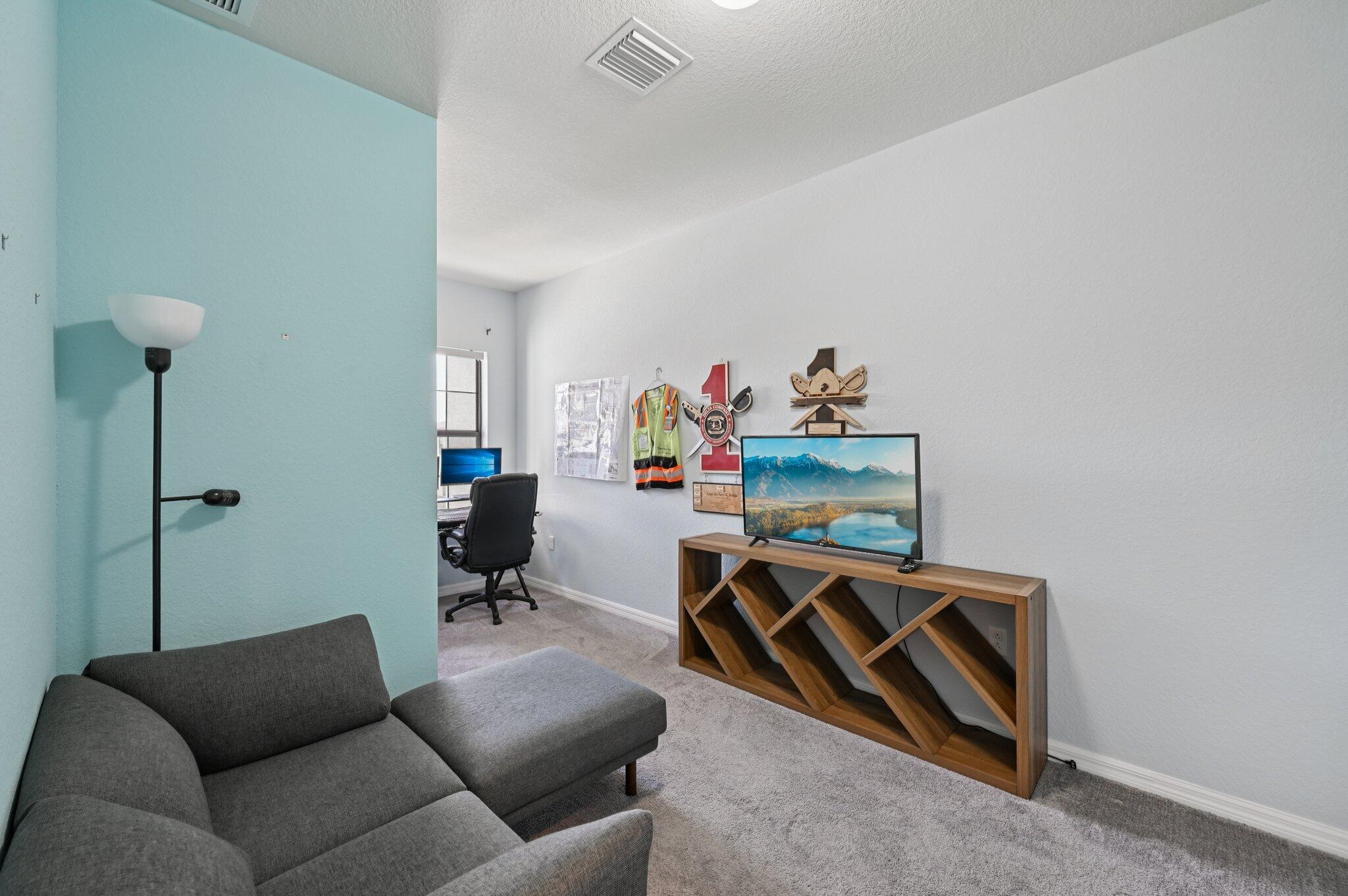 PRESTON SQUARE - Residential