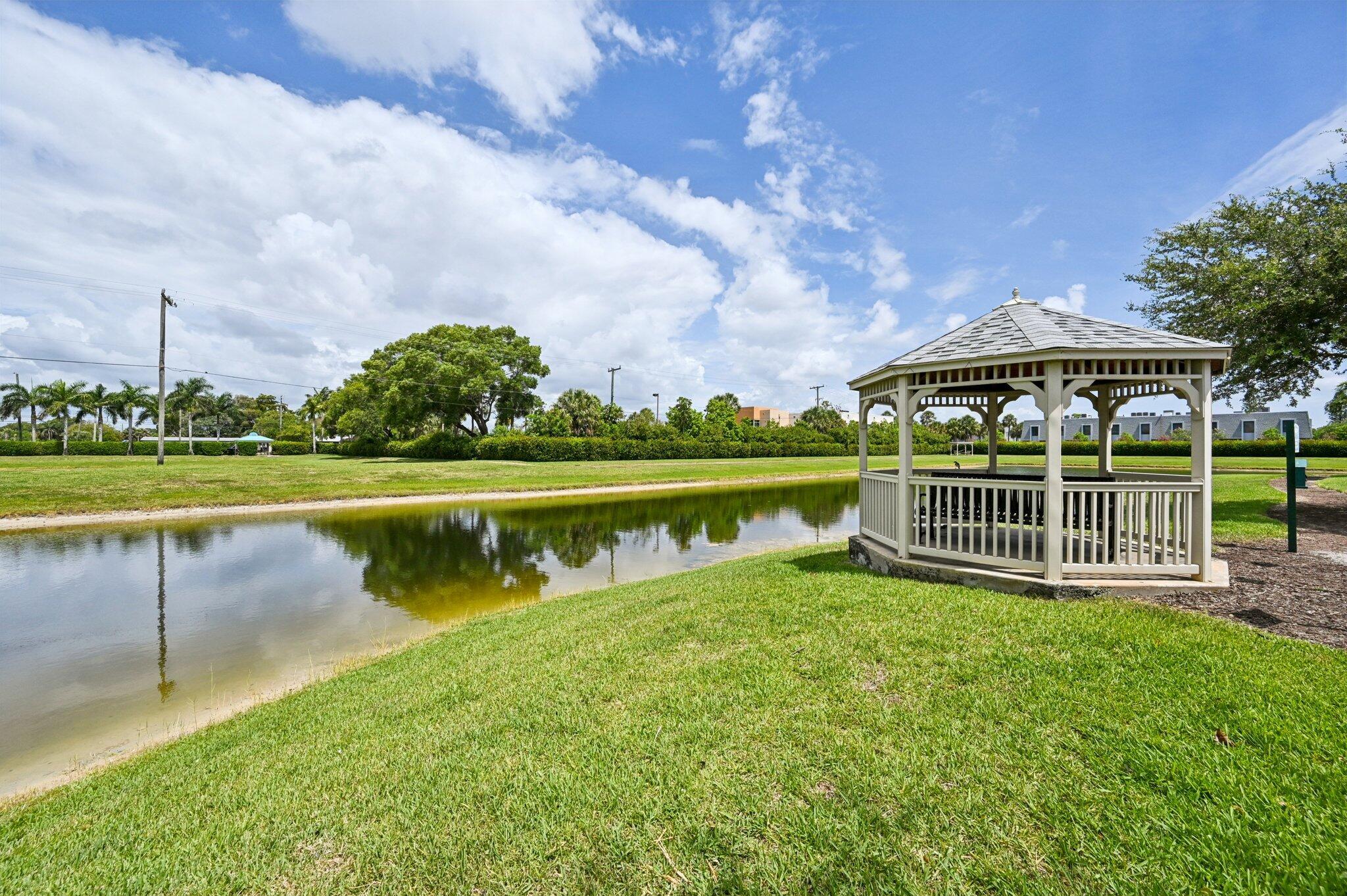 PRESTON SQUARE - Residential