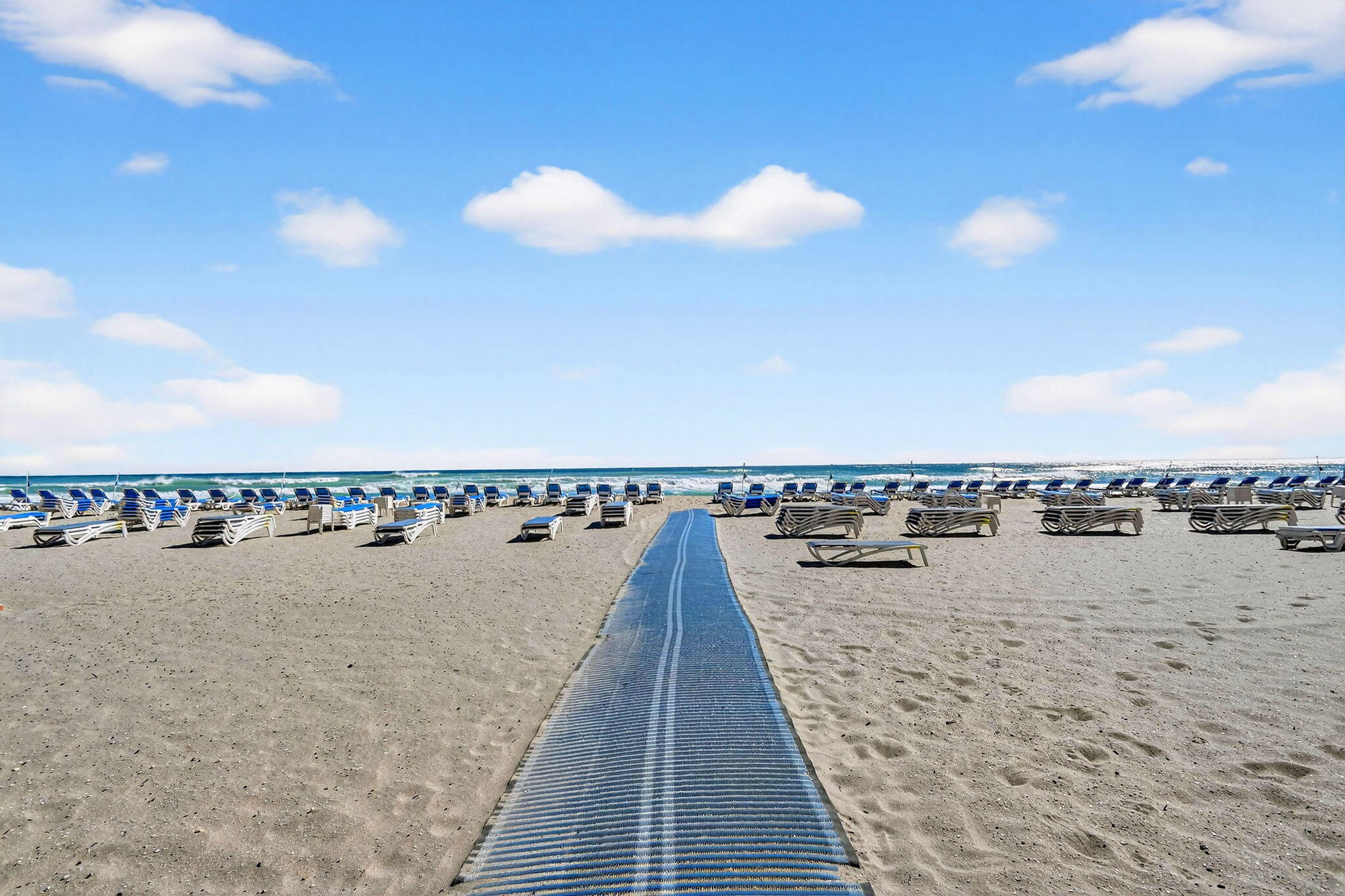 RESORT AT SINGER ISLAND HOTEL CONDO - Residential