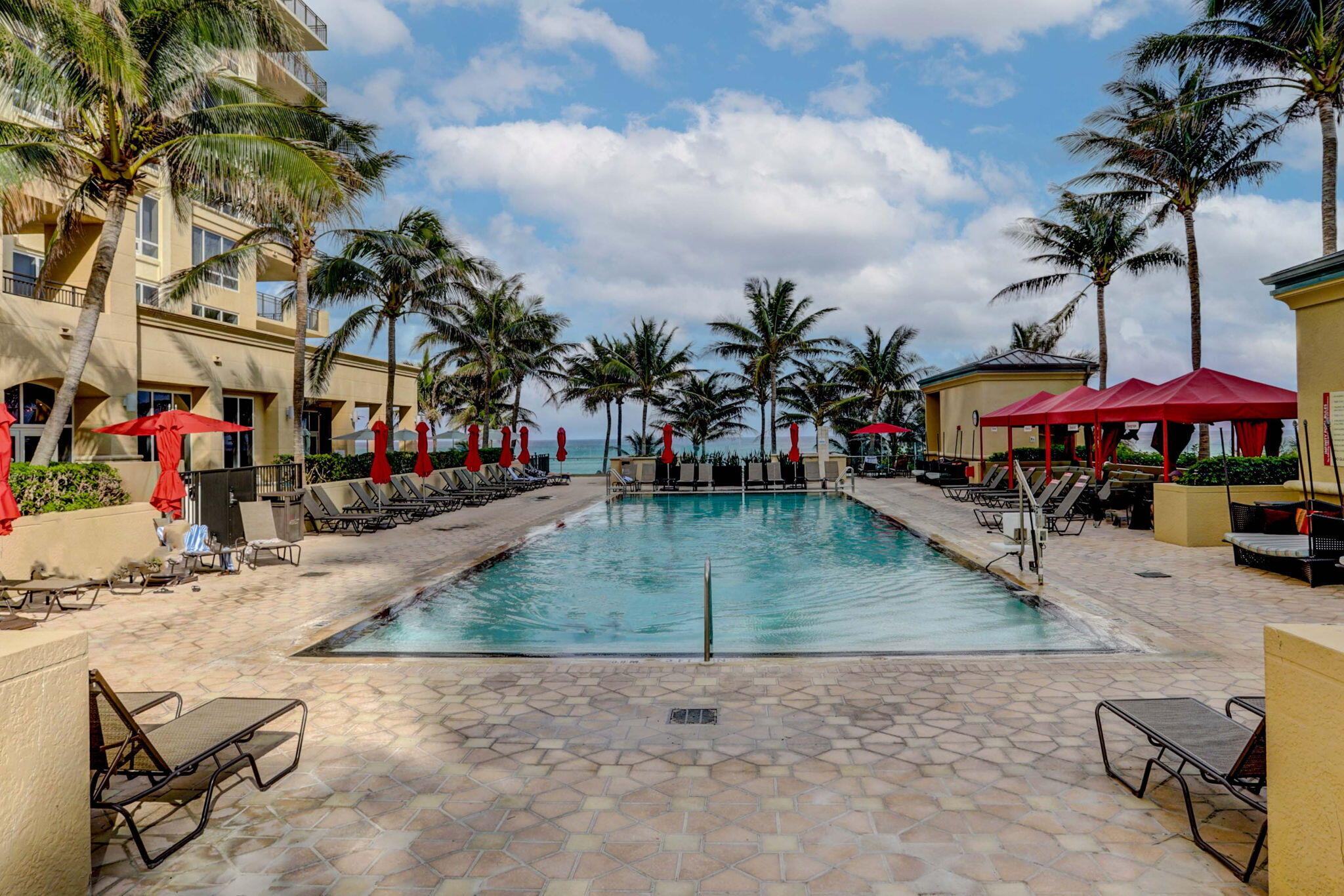 RESORT AT SINGER ISLAND HOTEL CONDO - Residential