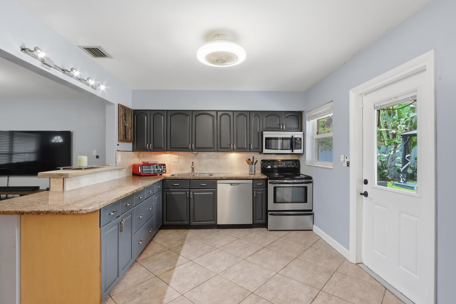 EAST HAVEN - Residential