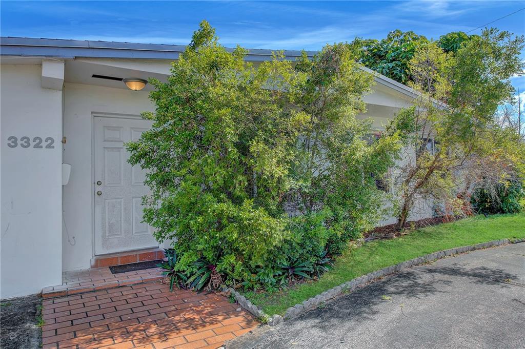 Hollywood Hills 6-22 B - Residential Lease