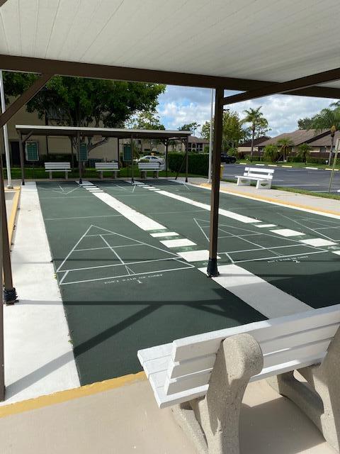 PINE RIDGE SOUTH IV COND DECL FILED 7-22-81 IN - Residential