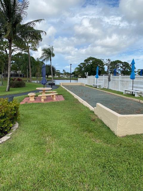 PINE RIDGE SOUTH IV COND DECL FILED 7-22-81 IN - Residential