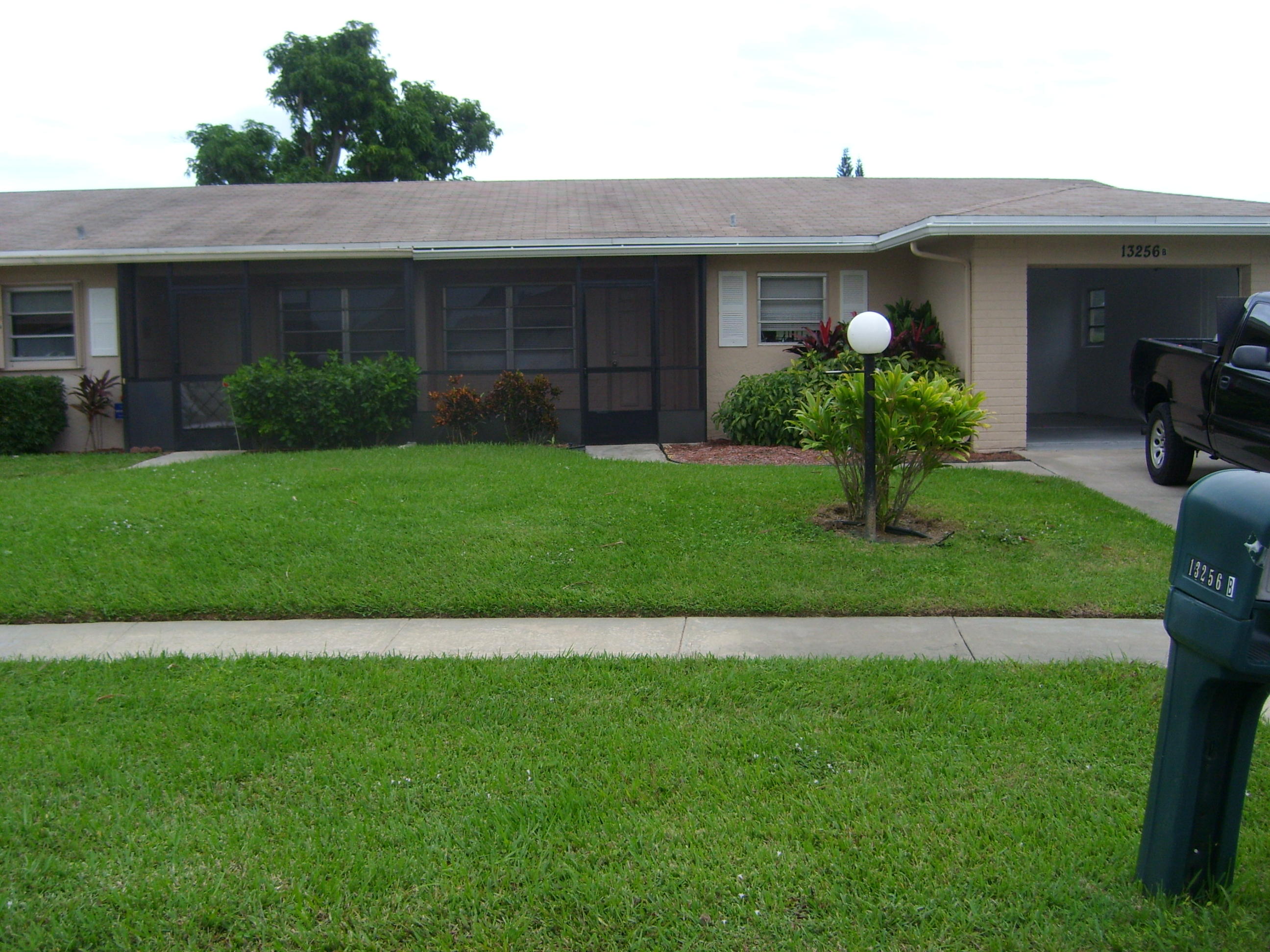 DELRAY VILLAS 2 - Residential