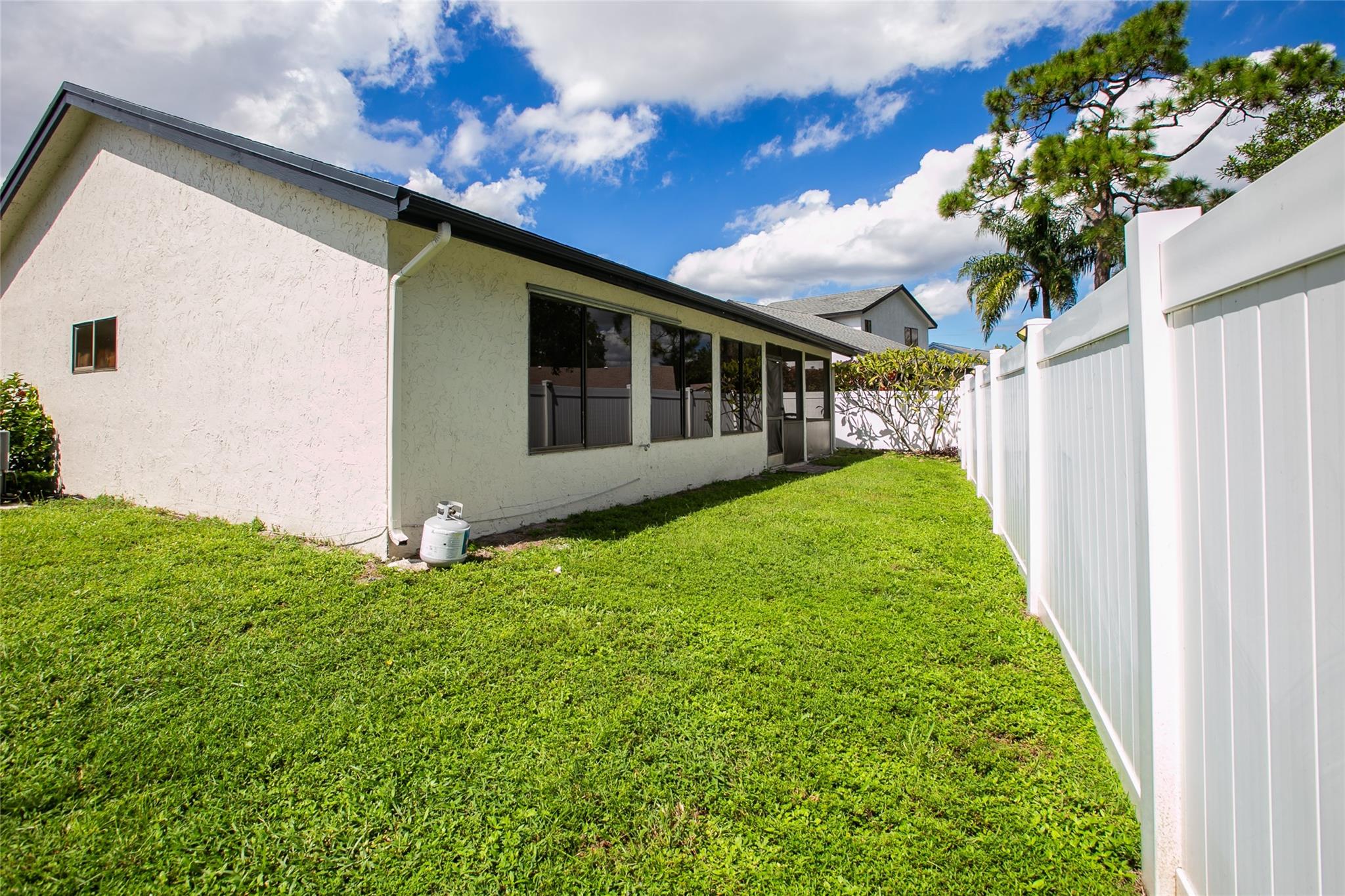 Rainberry Park 04 - Residential