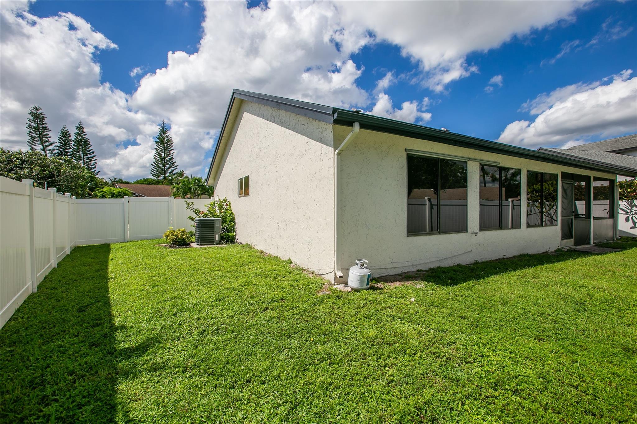 Rainberry Park 04 - Residential