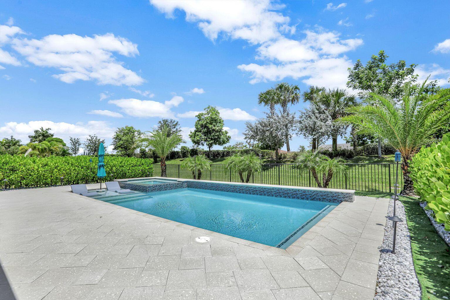 THE FALLS AT PARKLAND - Residential