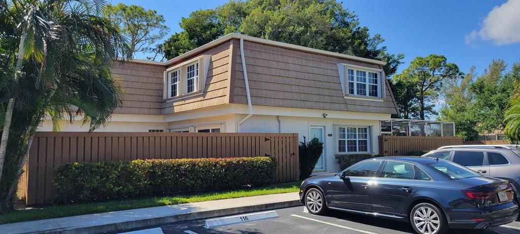 Photo of 4290 Hazel Avenue #D, Palm Beach Gardens, FL 33410 (MLS # R10876506)