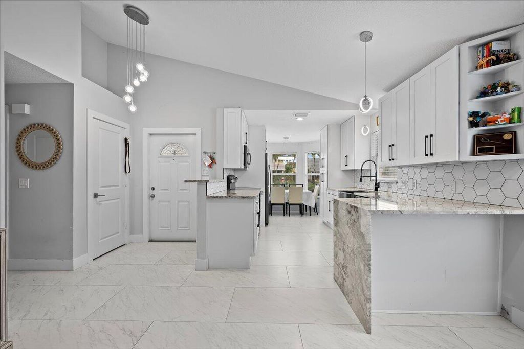 Photo of 6053 Lucerne Street, Jupiter, FL 33458 (MLS # R11122848)