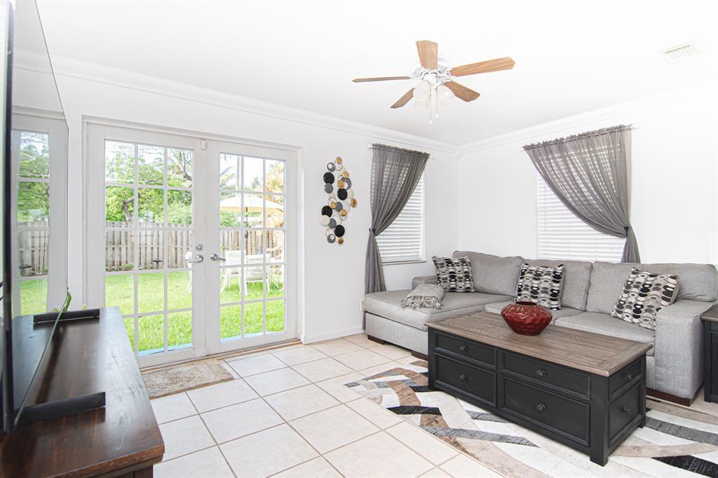 Springbank Park Sec 2 69- - Residential Lease