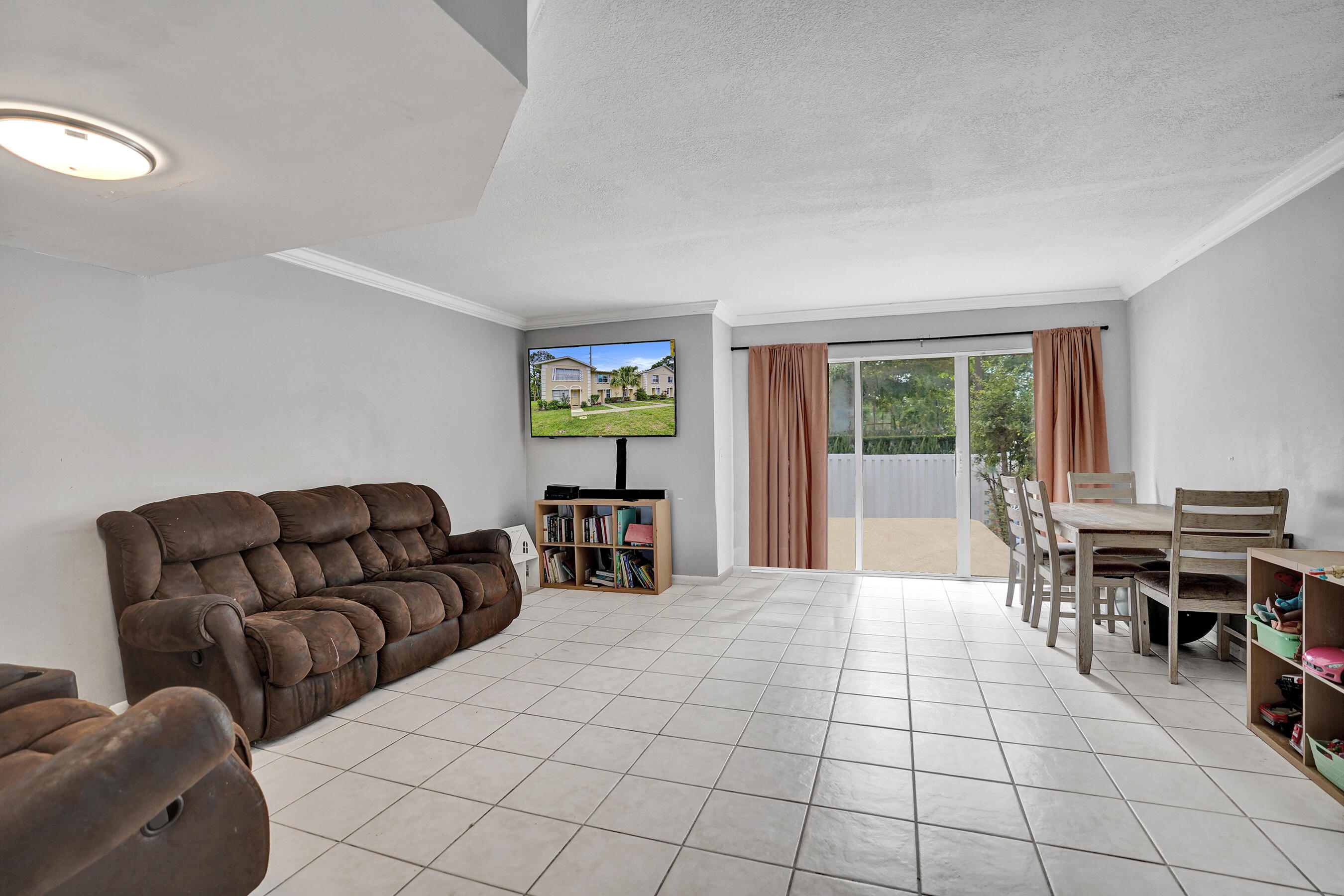 CHARTER CLUB OF PALM BEACH - Residential