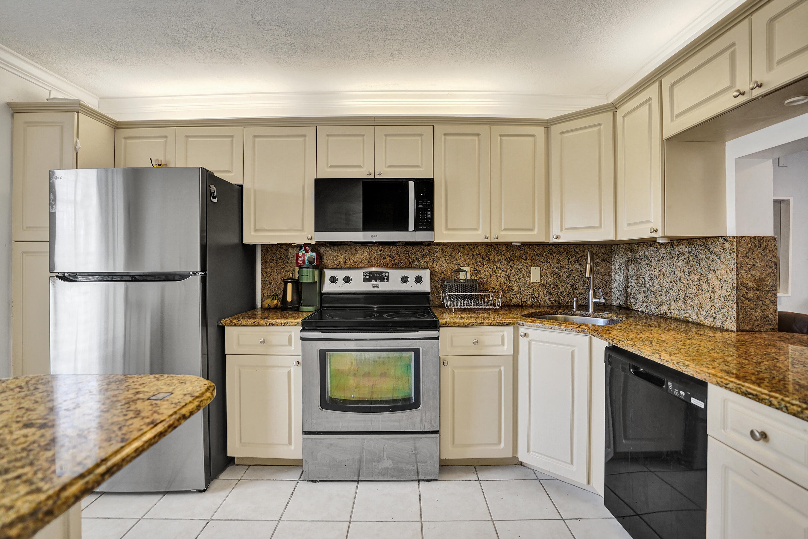 CHARTER CLUB OF PALM BEACH - Residential