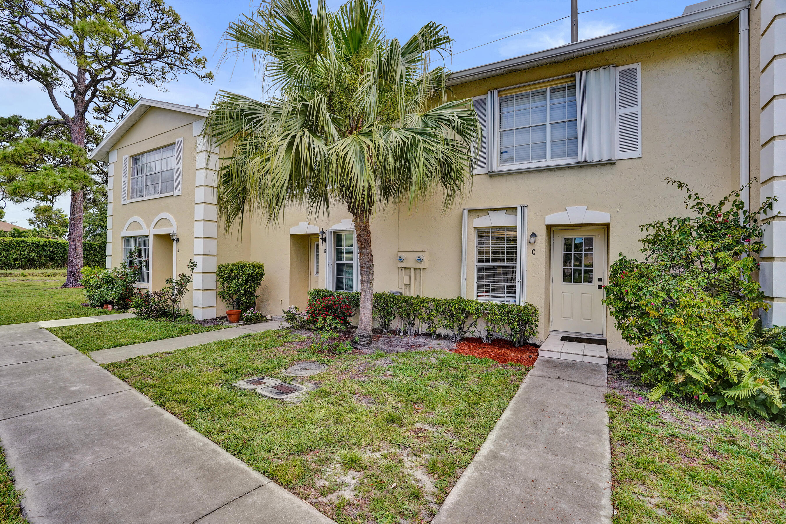 CHARTER CLUB OF PALM BEACH - Residential