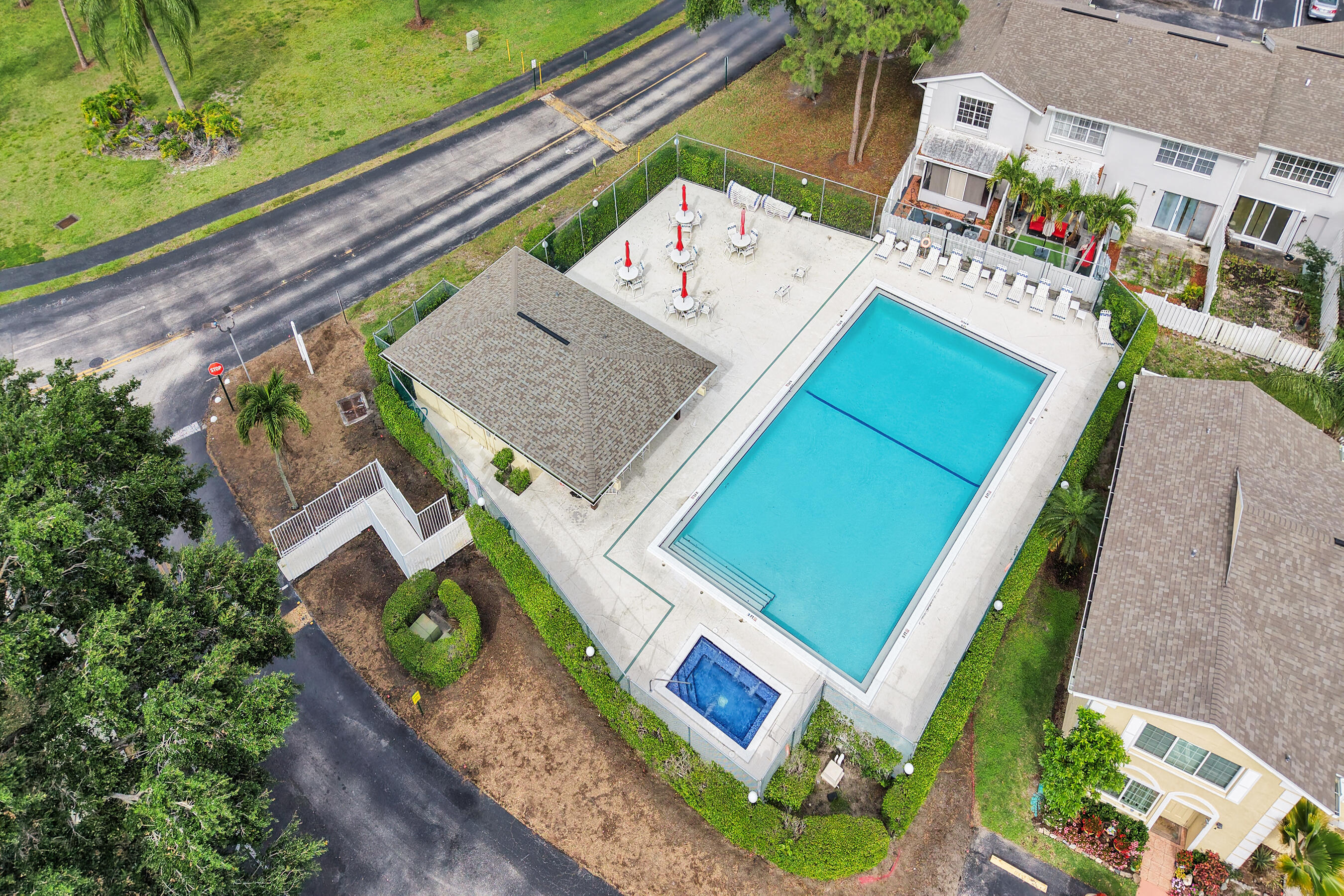 CHARTER CLUB OF PALM BEACH - Residential