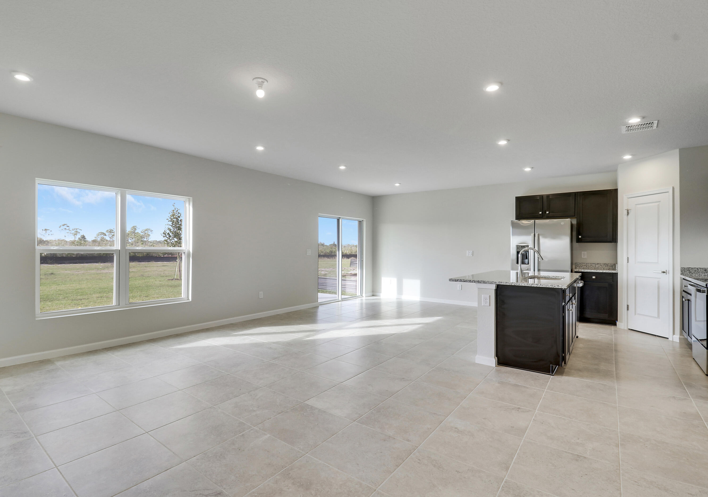 TERRA LAGO PHASE 1A AND 1B - Residential Lease