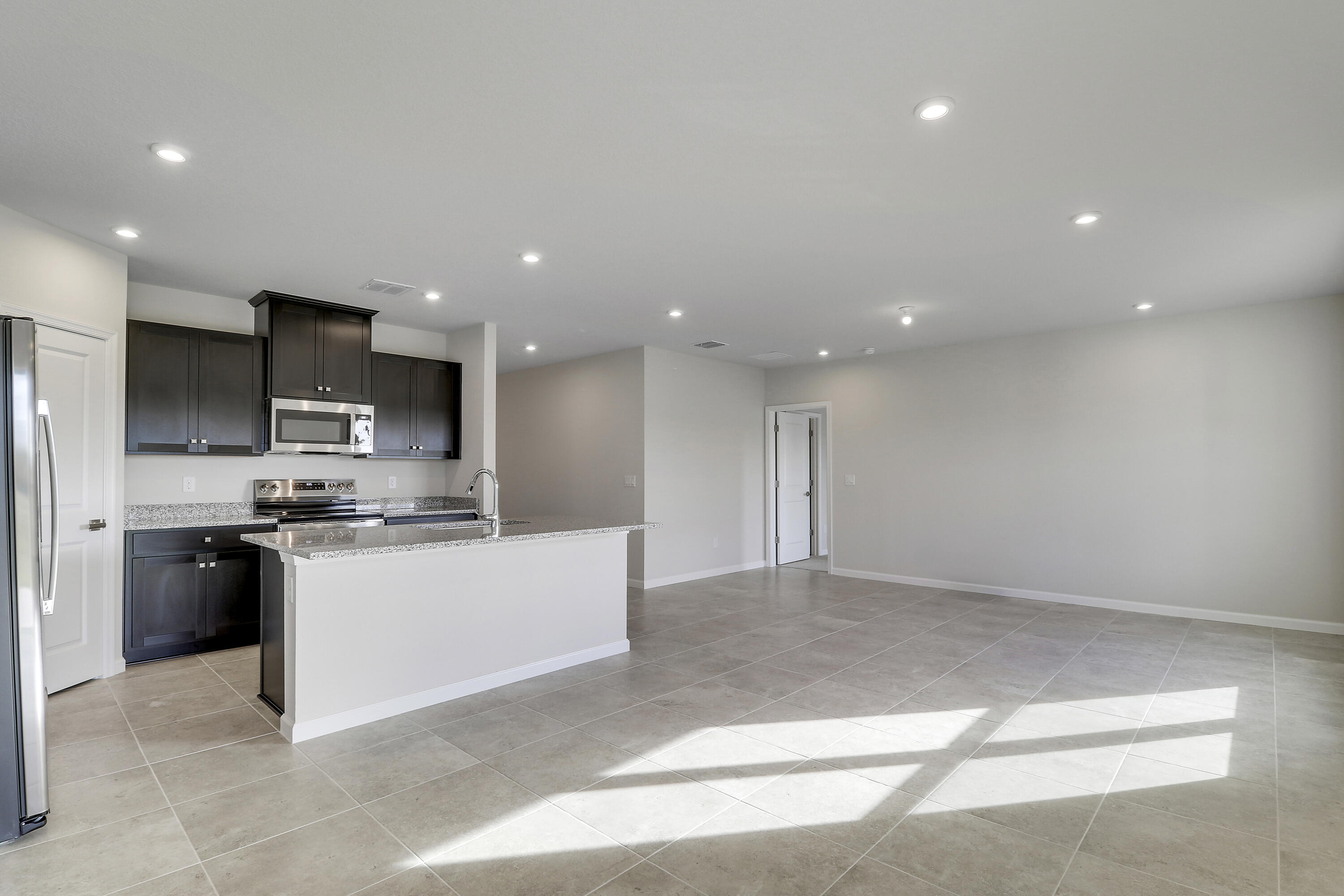 TERRA LAGO PHASE 1A AND 1B - Residential Lease