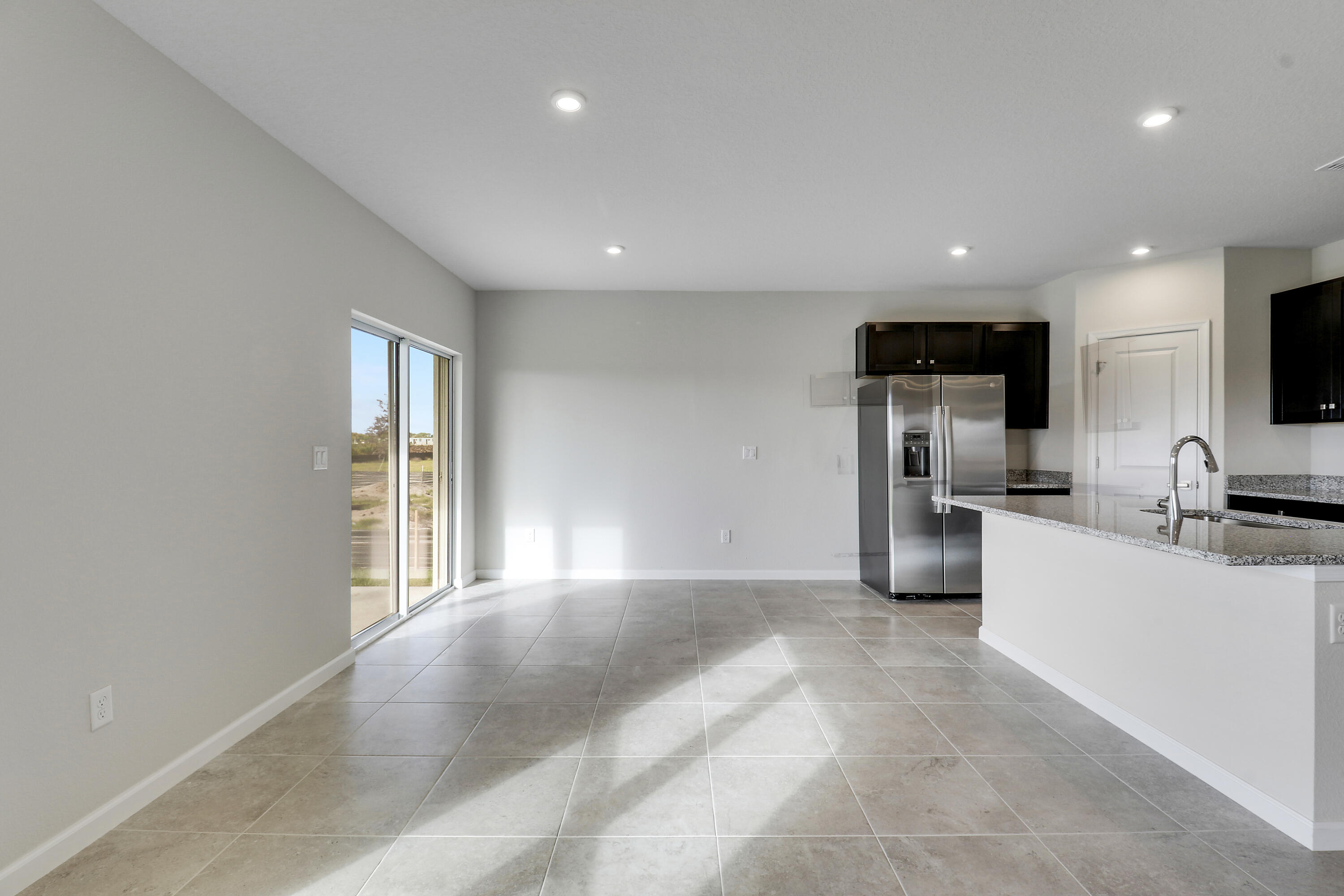 TERRA LAGO PHASE 1A AND 1B - Residential Lease