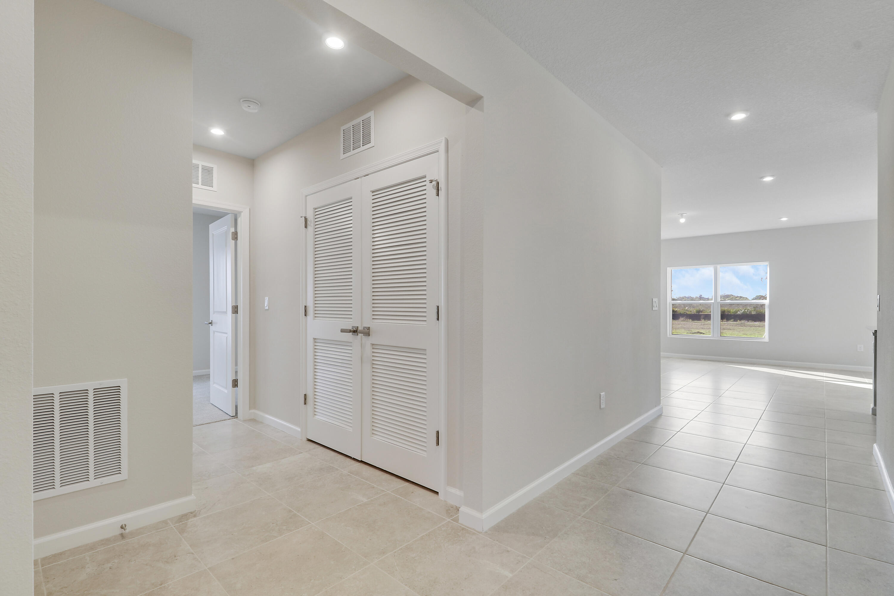 TERRA LAGO PHASE 1A AND 1B - Residential Lease