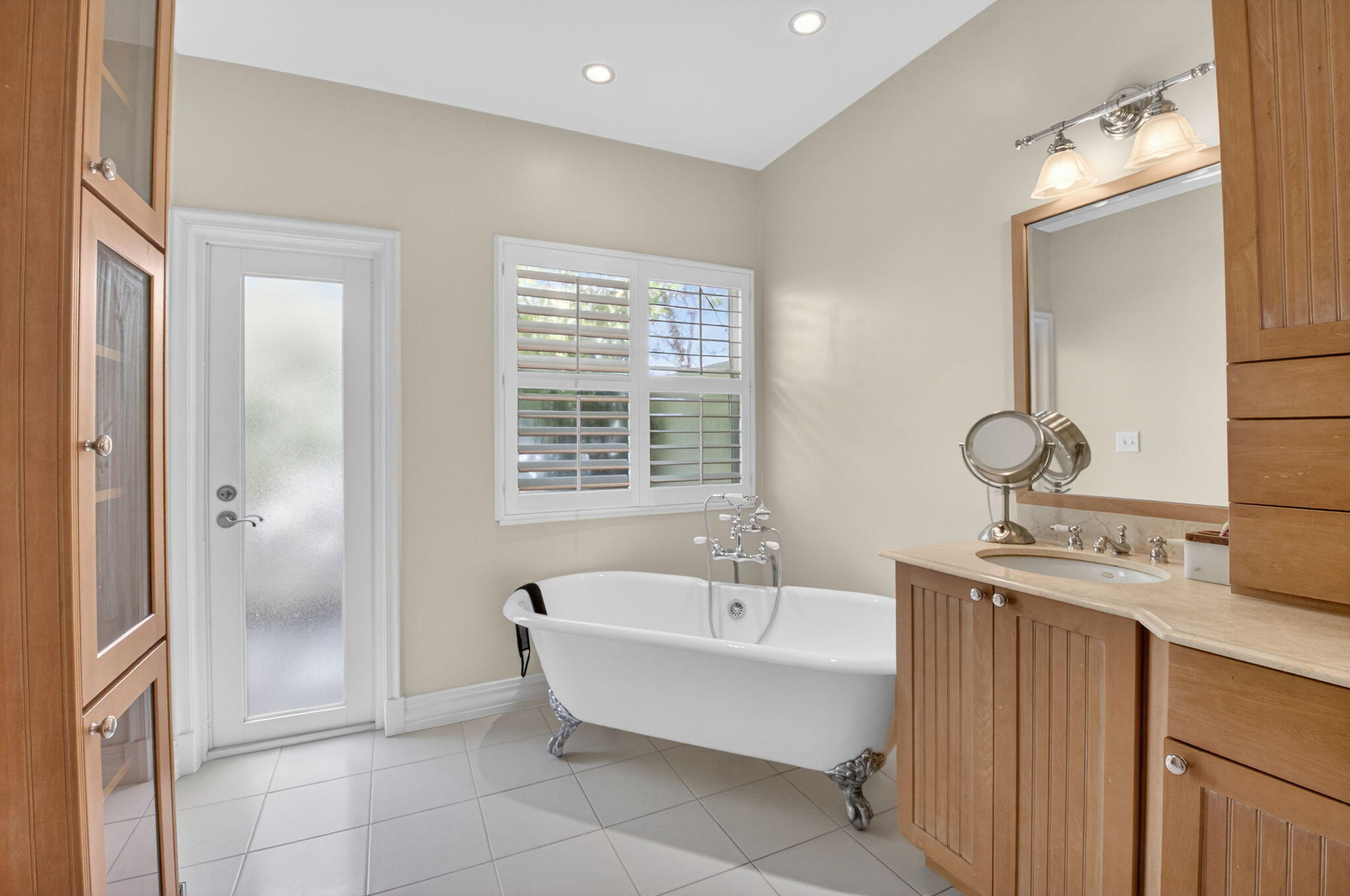 TROPIC ISLE 2ND SEC - Residential