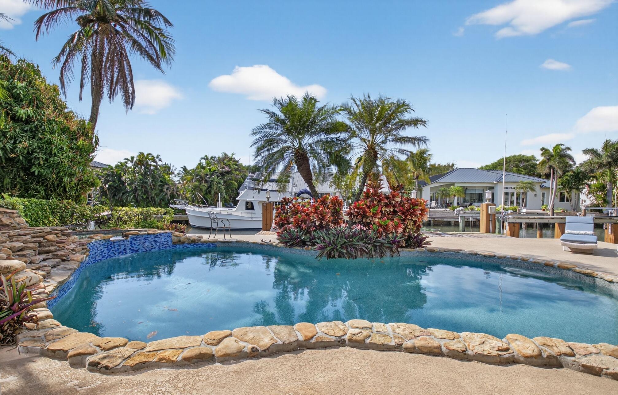 TROPIC ISLE 2ND SEC - Residential