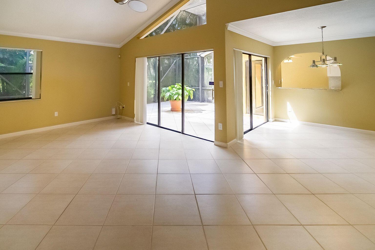 6120 Caliente Lane