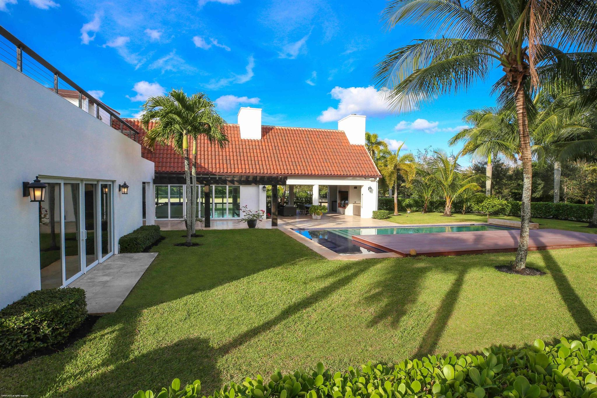 SADDLE TRAIL PARK OF WELL - Residential