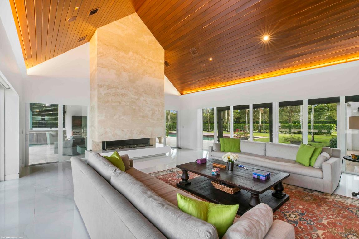 SADDLE TRAIL PARK OF WELLINGTON - Residential