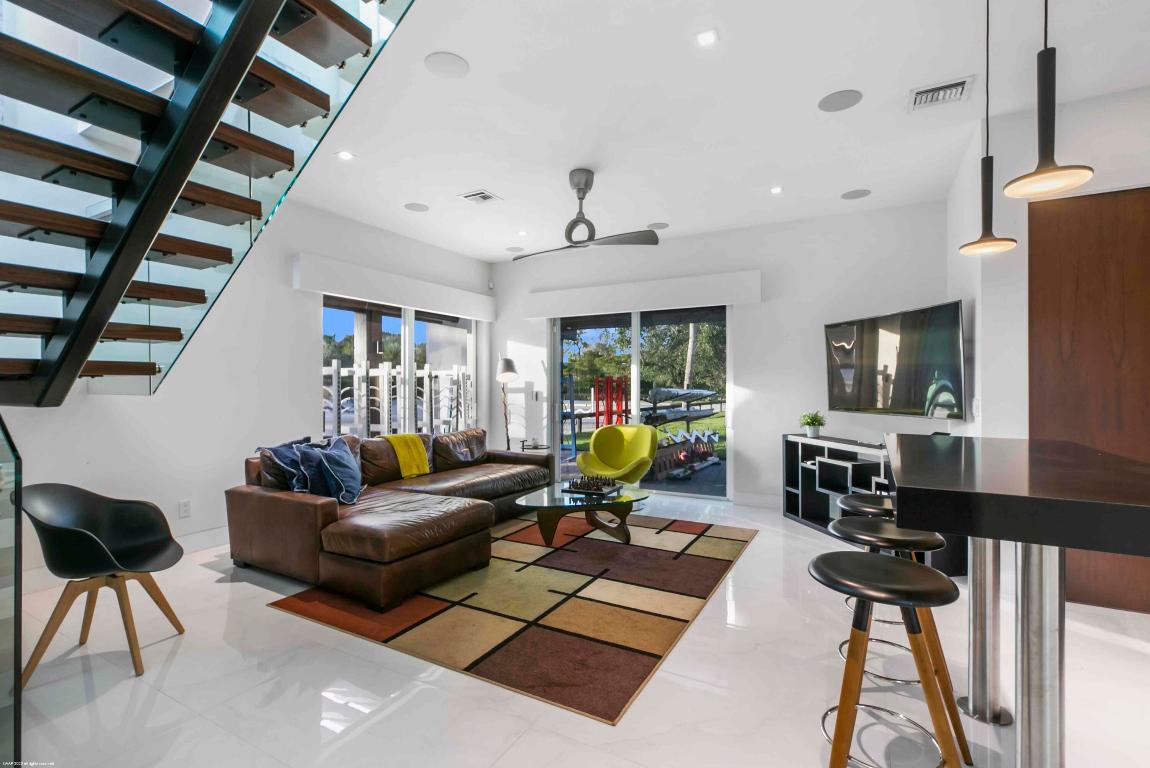 SADDLE TRAIL PARK OF WELLINGTON - Residential