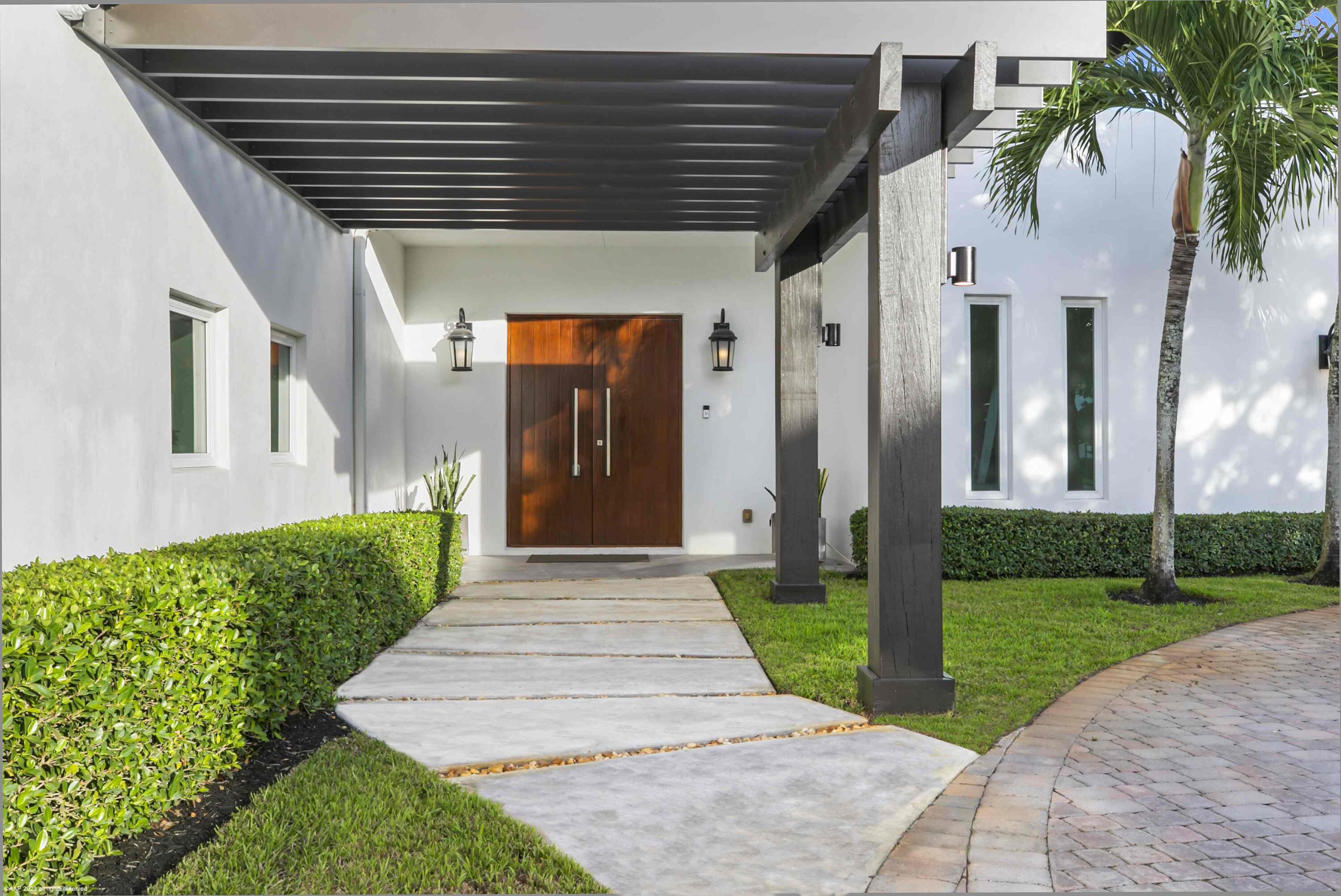 SADDLE TRAIL PARK OF WELLINGTON - Residential