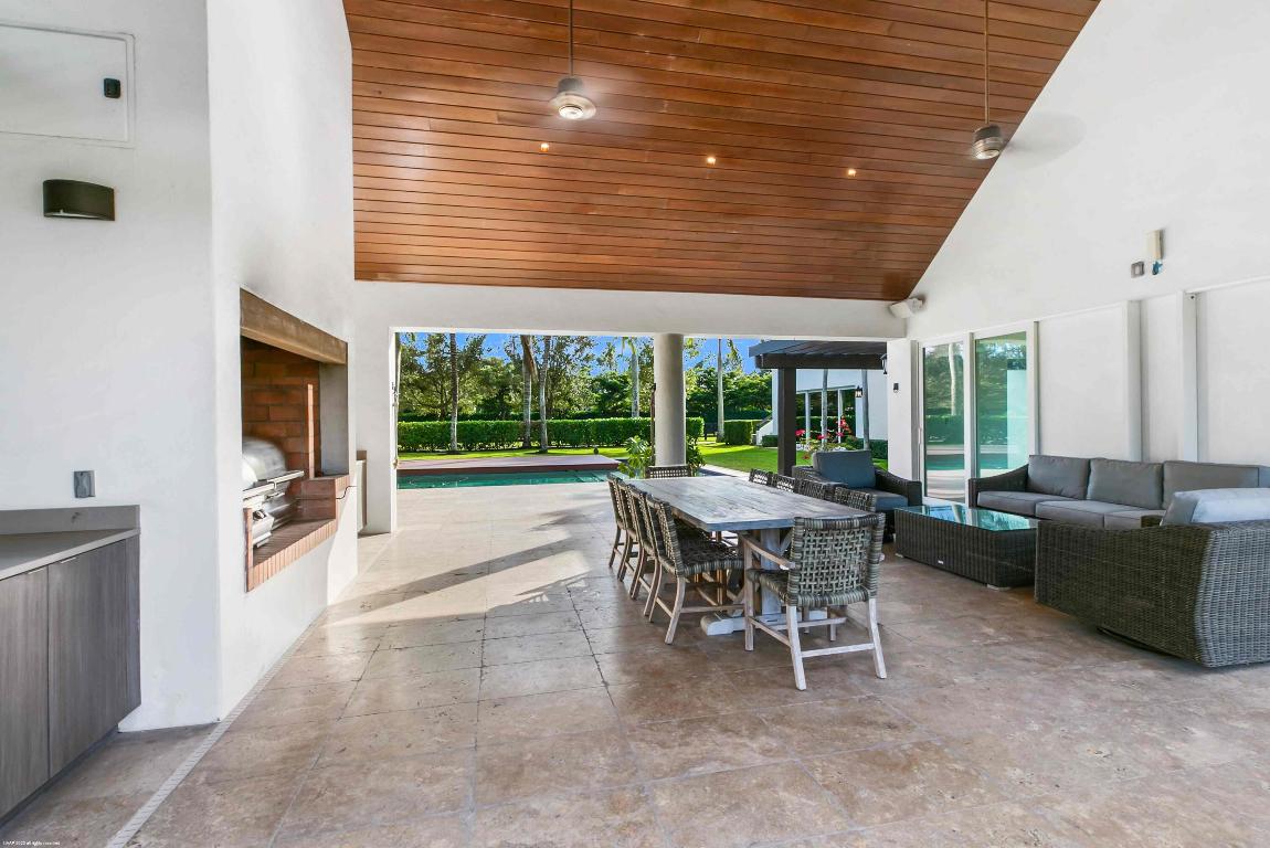 SADDLE TRAIL PARK OF WELLINGTON - Residential