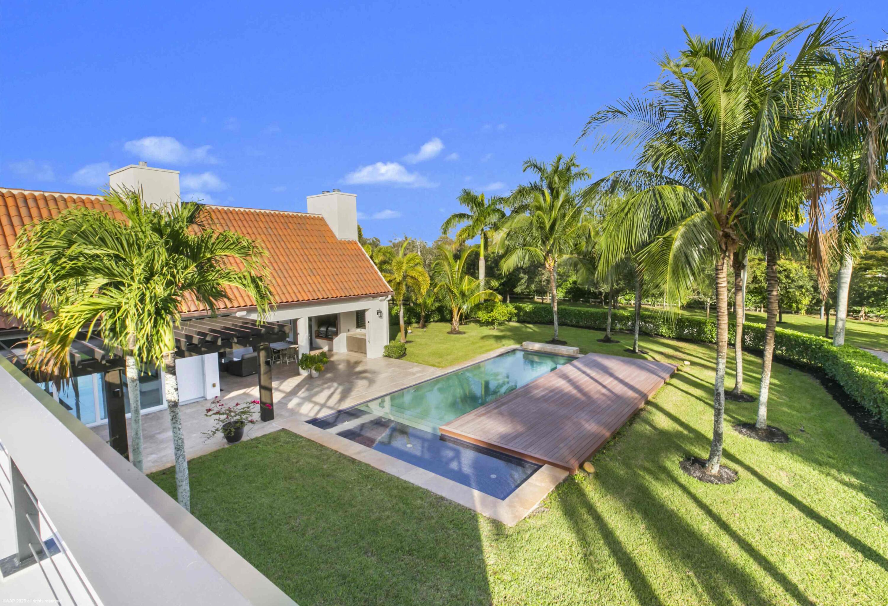 SADDLE TRAIL PARK OF WELLINGTON - Residential