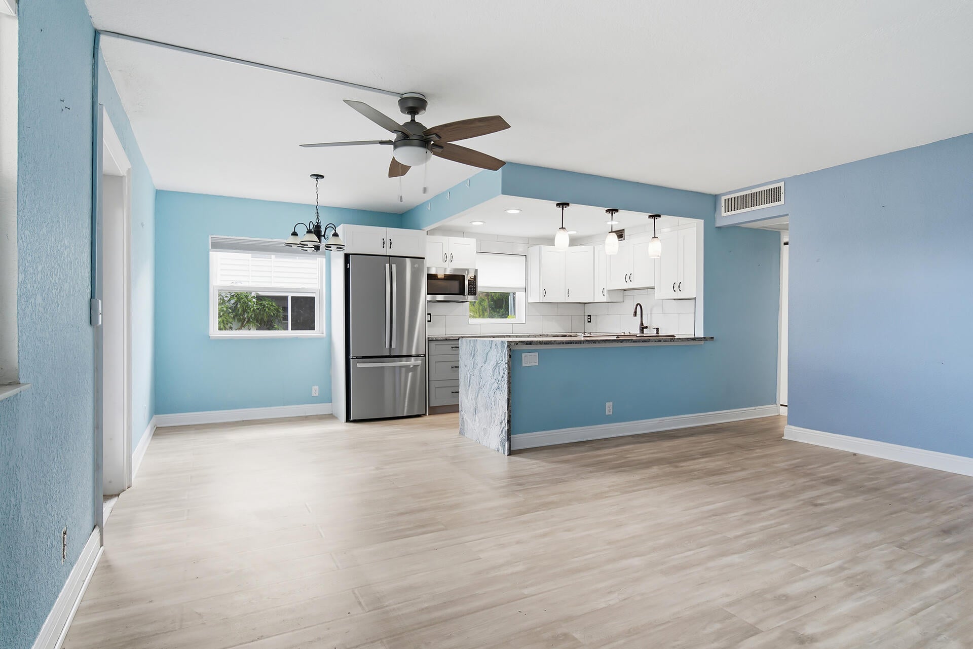220 Tuscany D