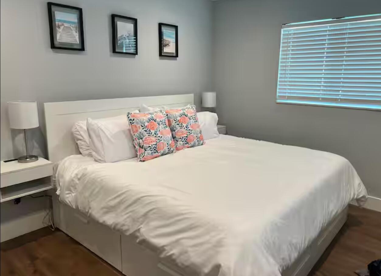 TROPIC PALMS 1 - Residential