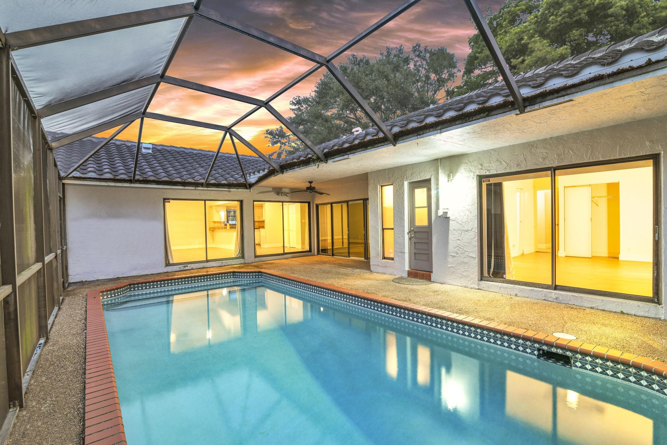 CROSSINGS - Residential