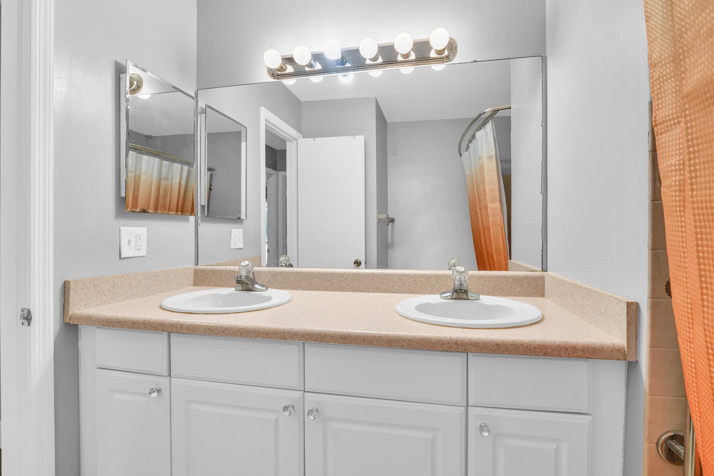 CROSSINGS - Residential