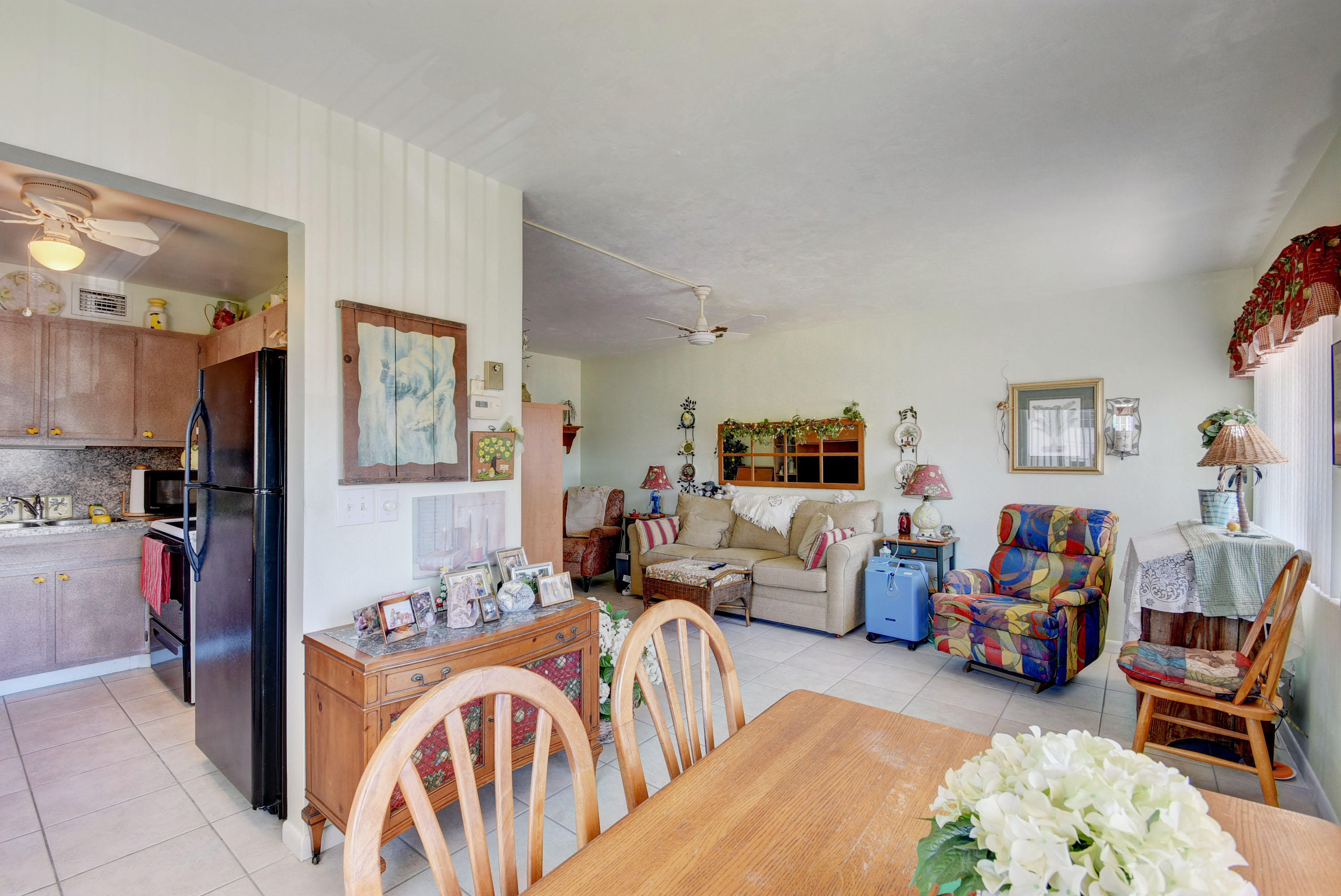 MURRY HILLS APT BLDG CONDO - Residential