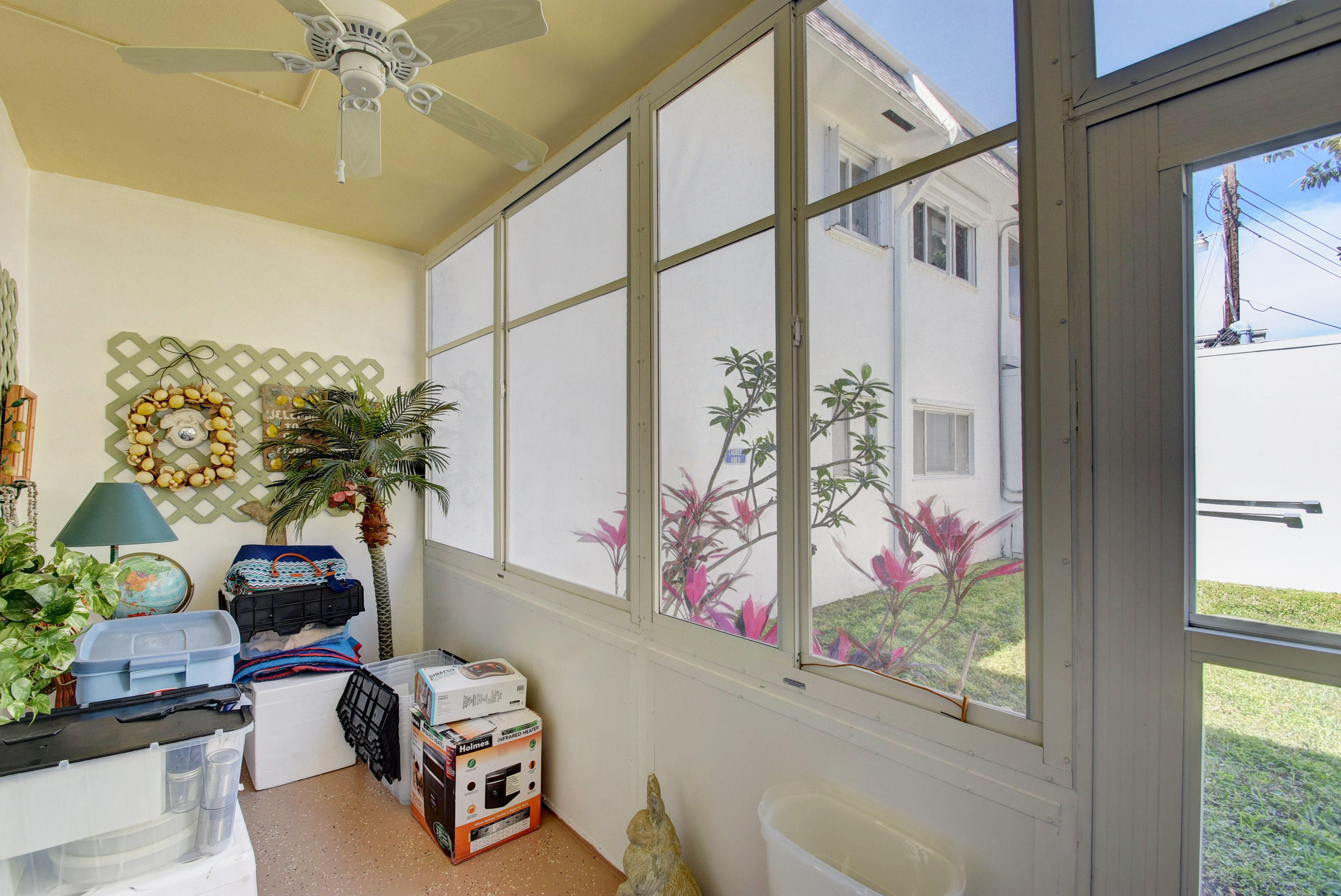 MURRY HILLS APT BLDG CONDO - Residential