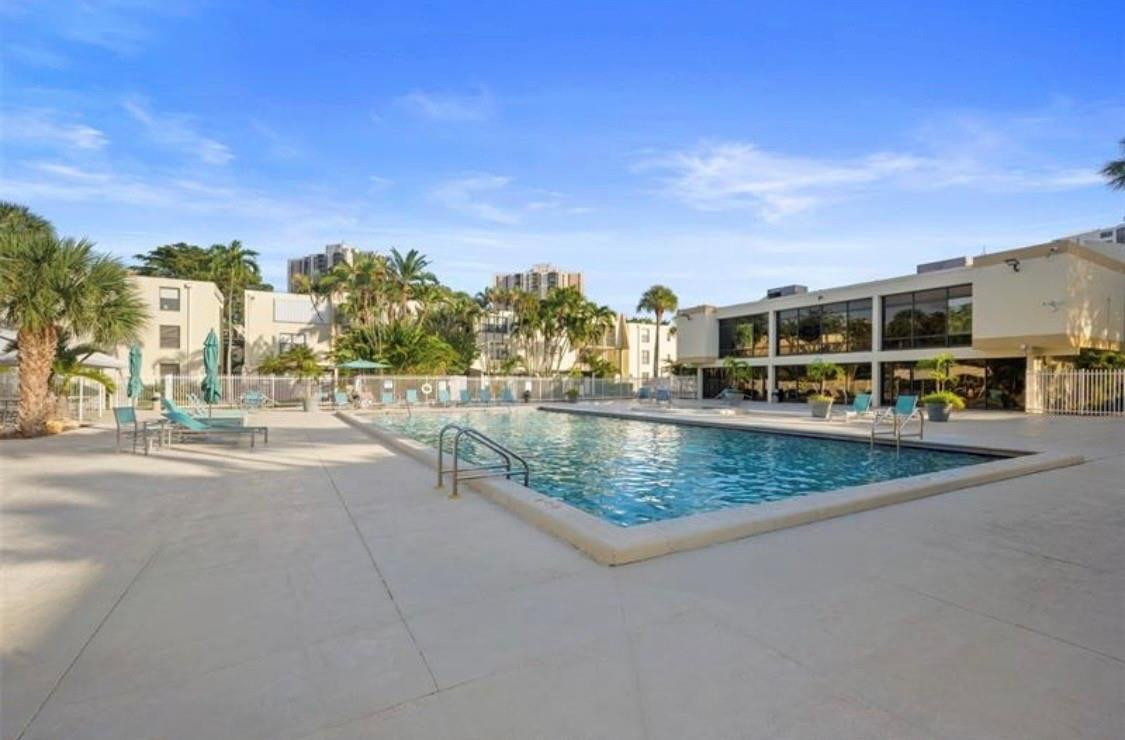 Villa Dorada - Residential