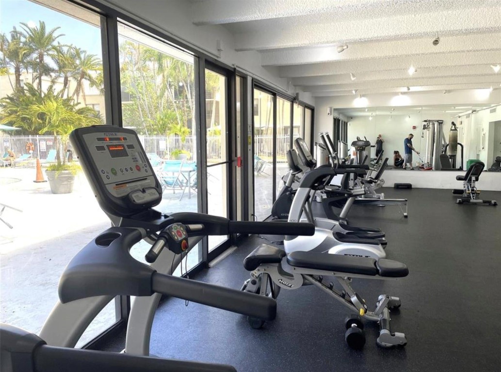 Villa Dorada - Residential