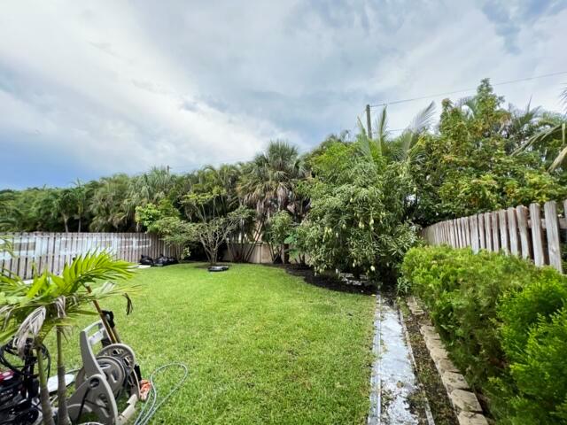 3841 E Aspen Leaf Drive