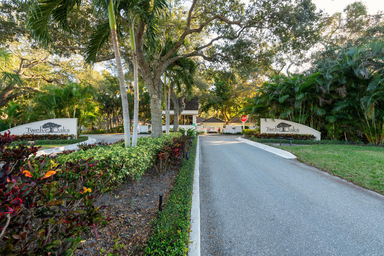 TWELVE OAKS CONDO - Residential