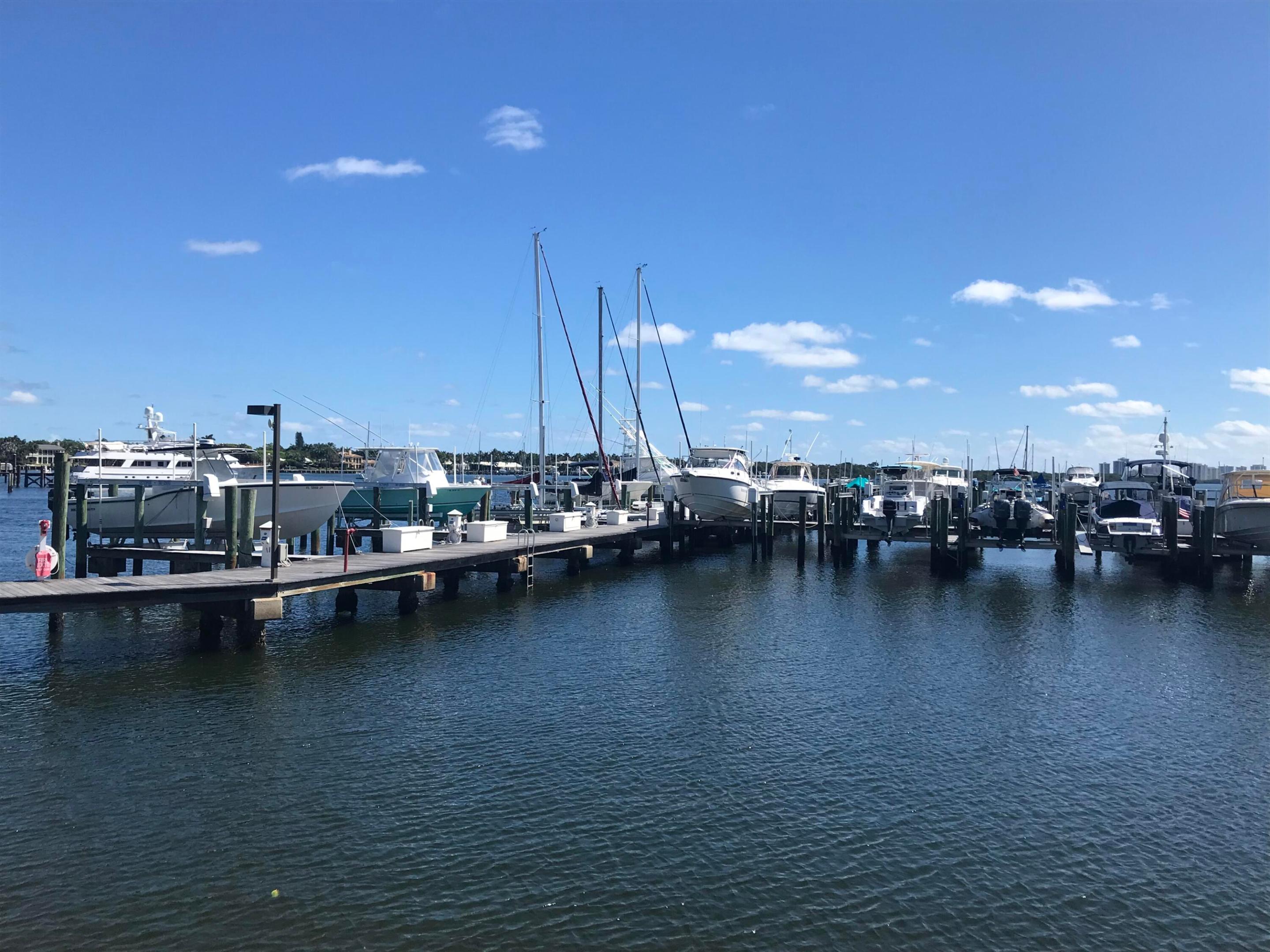 TWELVE OAKS CONDO - Residential