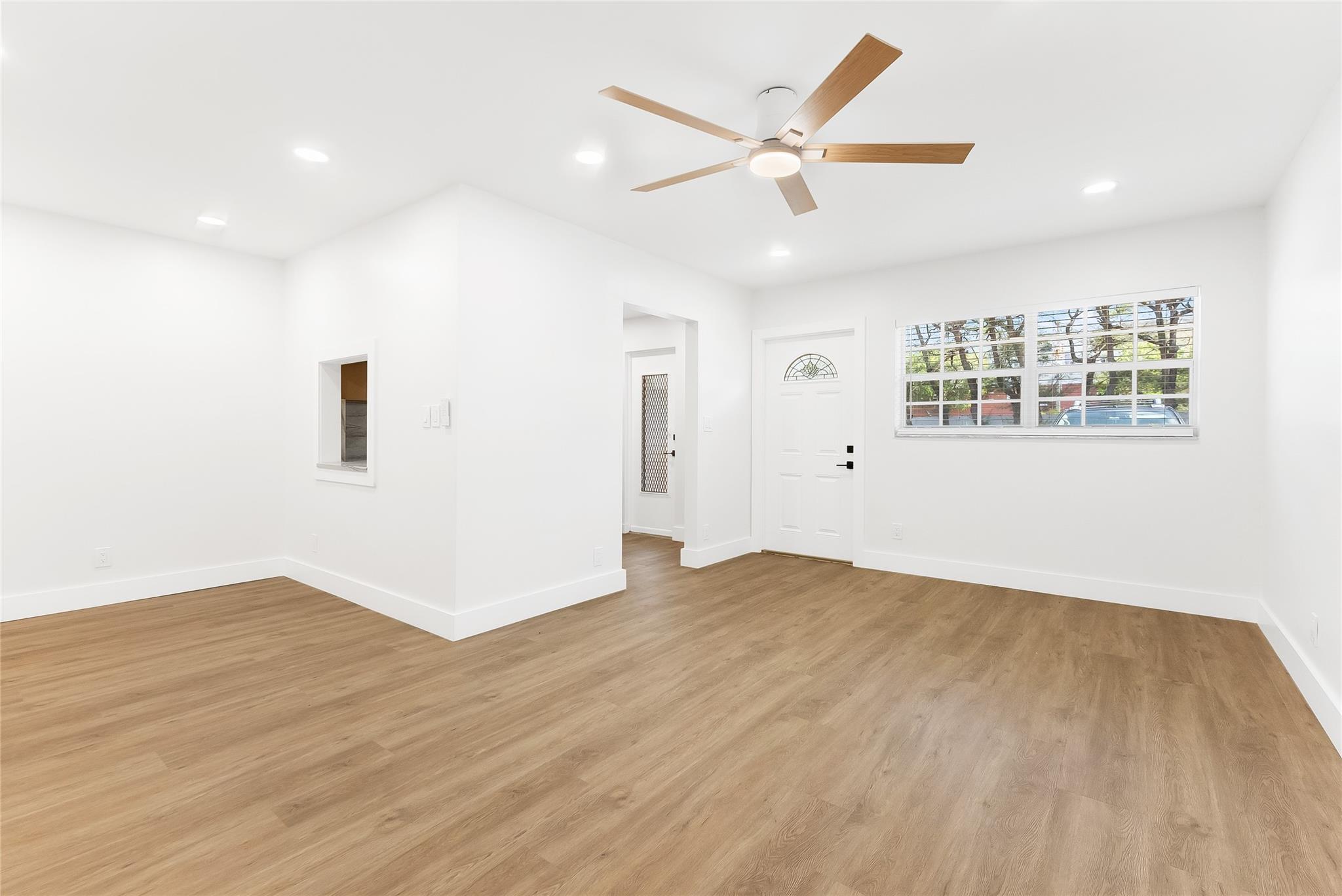 Lighthouse Point Gardens - Residential