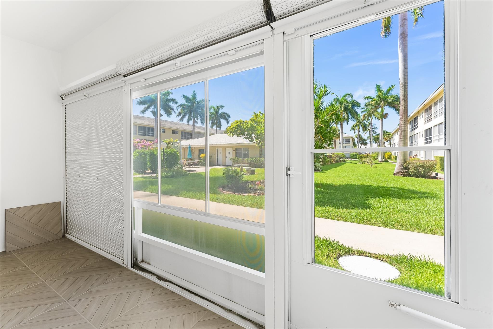 Lighthouse Point Gardens - Residential